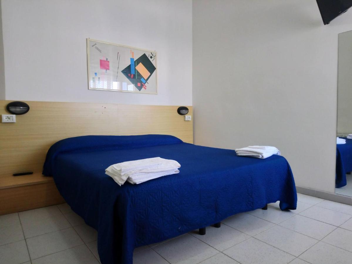 Albergo Casa Del Turista Torre dell'Orso Luaran gambar